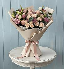Букет цветов из:  Розы и Лизиантусы в Митрополье
