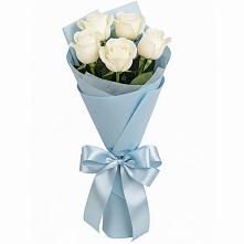 Букет 5 Белых роз Проуд в Митрополье