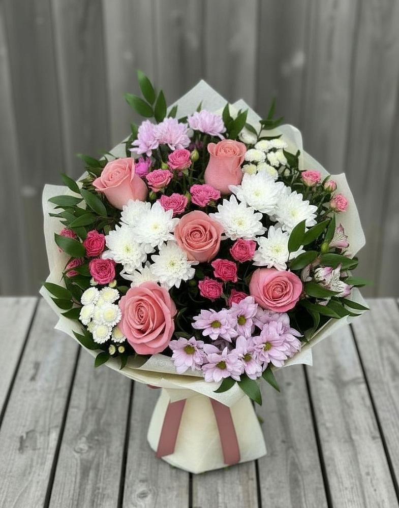 Букет цветов из: Альстромерии, Гвоздики, Розы и Хризантемы в Митрополье