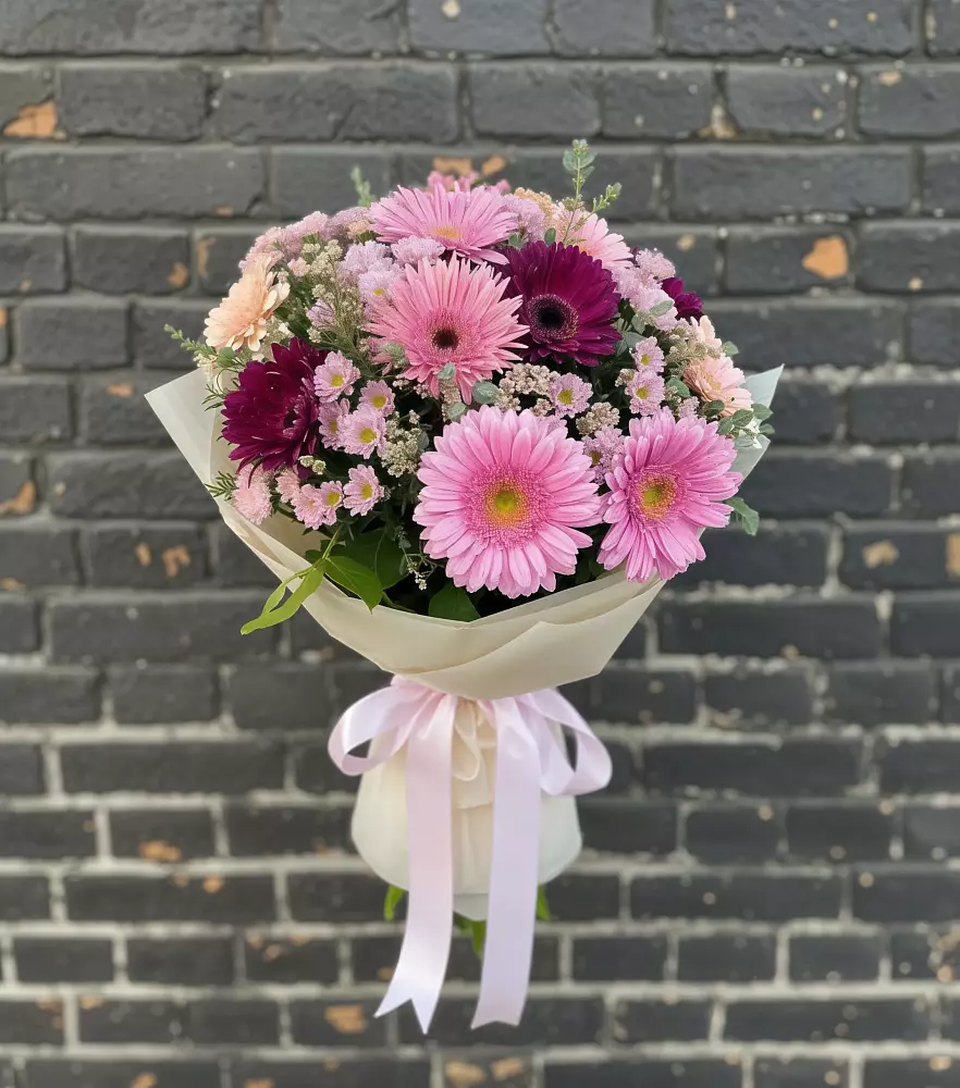 Букет цветов из: Герберы и Хризантемы в Митрополье
