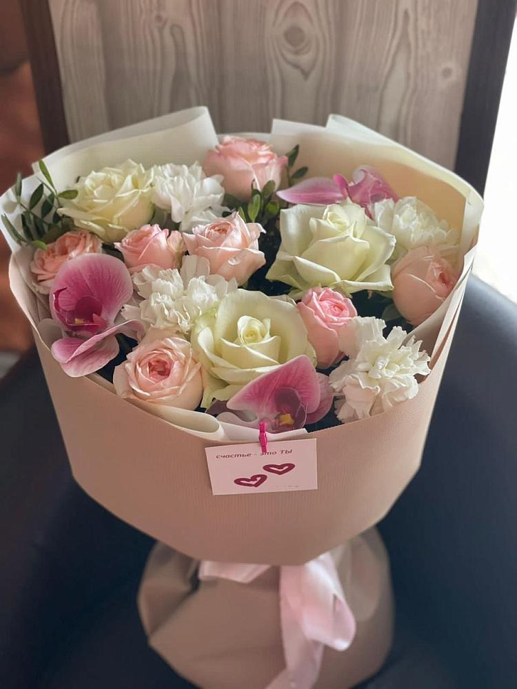 Букет цветов из: Орхидеи, Розы и Гвоздики в Митрополье