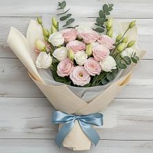 Букет цветов из:  Лизиантусы в Митрополье