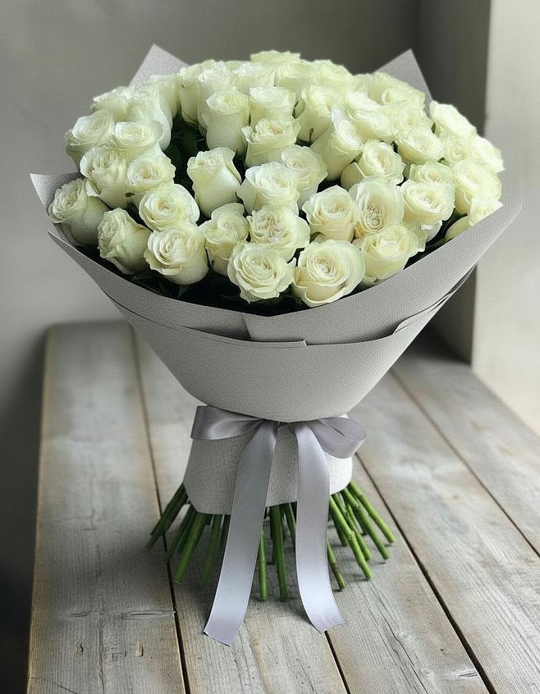 Букет 35 Белых роз в Митрополье