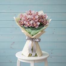 Букет цветов из:  Орхидеи и Розы в Митрополье