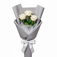 Букет 3 белые розы в Митрополье