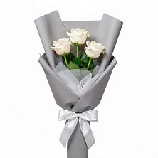 Букет 3 белые розы в Митрополье
