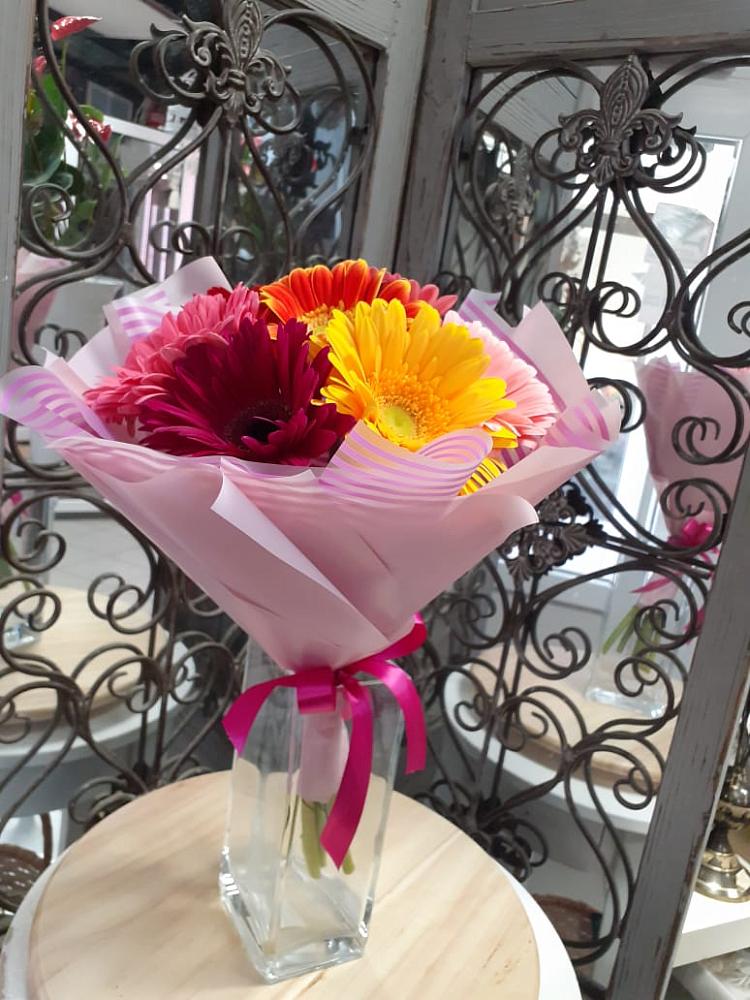 Букет цветов из: Герберы в Митрополье