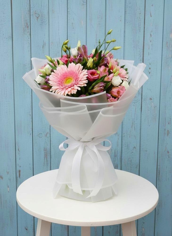 Букет цветов из: Герберы, Альстромерии и Лизиантусы в Митрополье