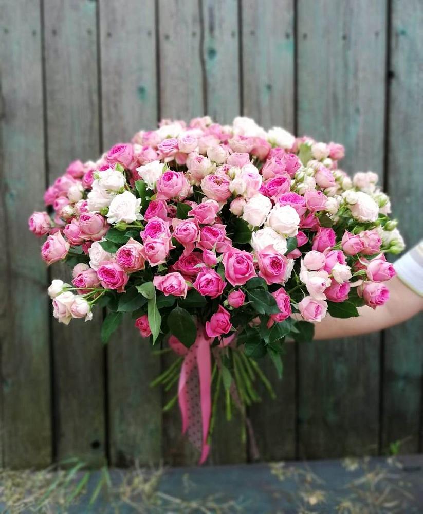 Букет Розовые кустовые розы Натали и Лав Лидия в Митрополье