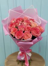 Букет 15 Розовых роз Равель в Митрополье