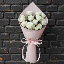 Букет цветов из:  Розы #REPLACE_PRED# Митрополье
